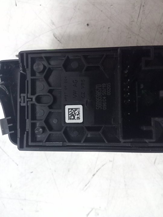 Mando elevalunas delantero izquierdo volkswagen golf vii 1.5 tsi