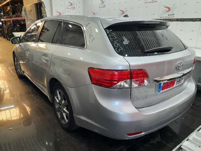 Trasera completa toyota avensis ranchera familiar 2.0 d4d (adt270_)