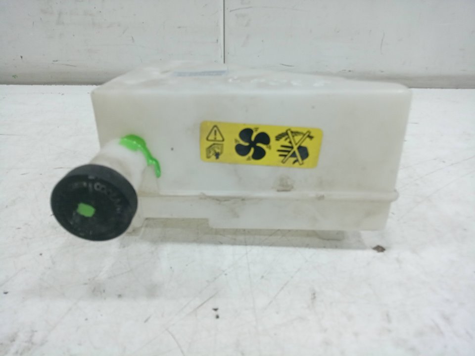 Deposito refrigerante nissan juke 1.6