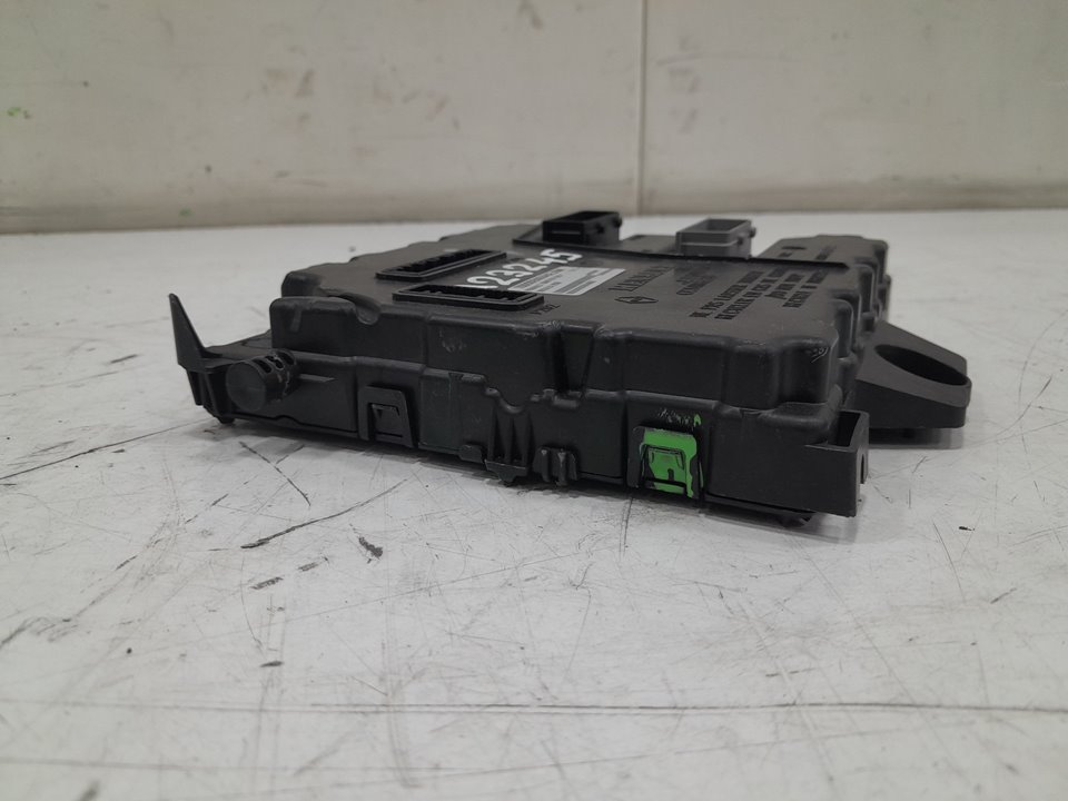 Modulo bcm renault  master bus       0.11 - ... no identificado