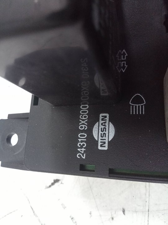 Caja reles / fusibles nissan atleon tk130 tk210.150 