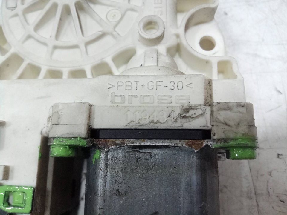 Motor elevalunas trasero derecho skoda octavia ii 1.9 tdi