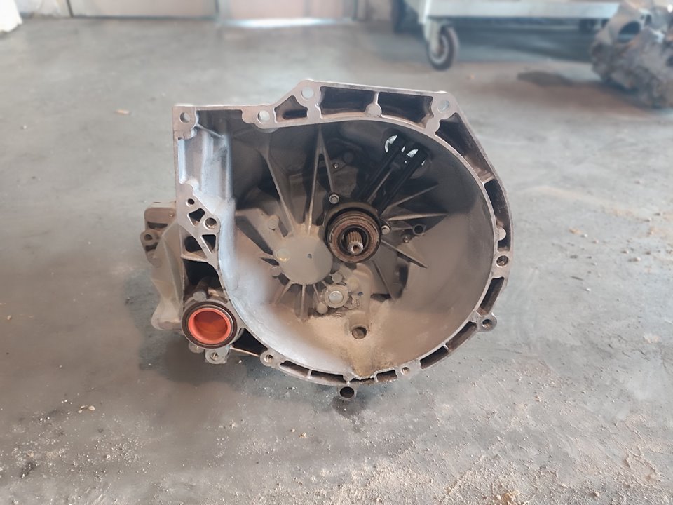 Caja cambios ford tourneo courier kombi 1.5 tdci