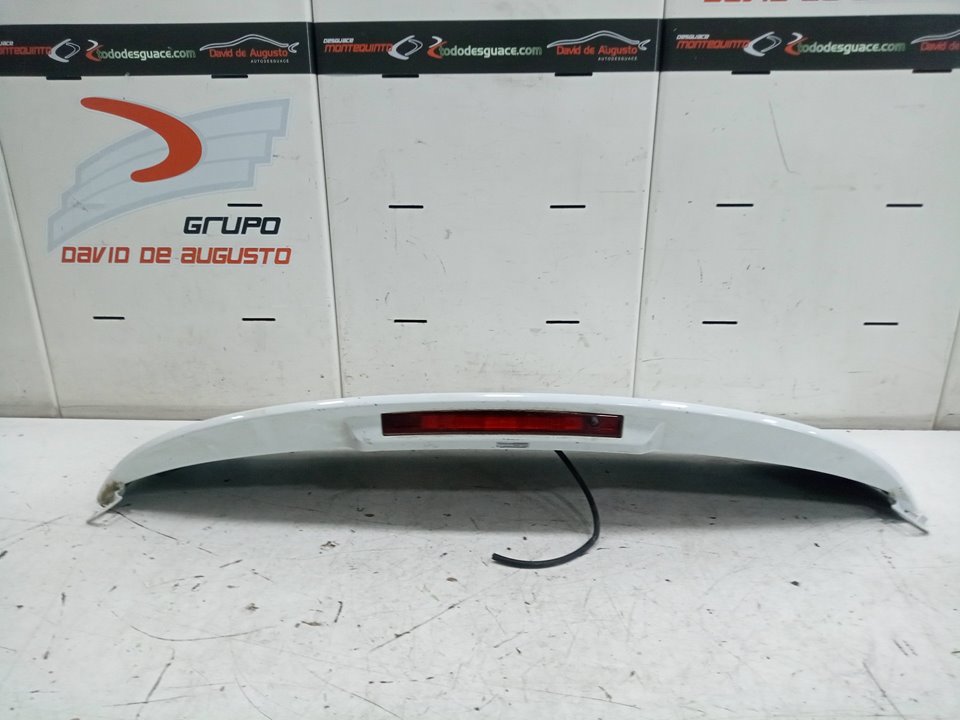 Aleron trasero renault clio iv 1.2 16v