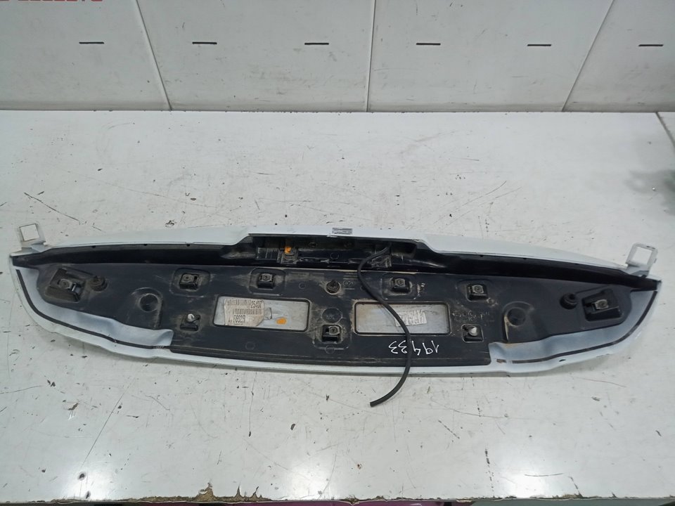 Aleron trasero renault clio iv 1.2 16v