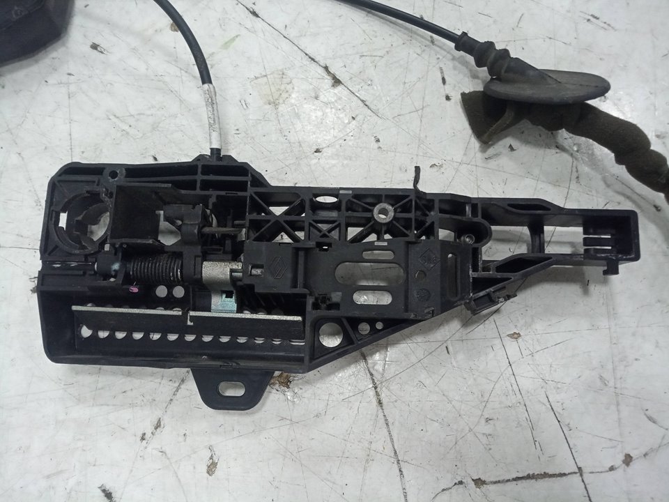 Cerradura puerta delantera izquierda renault clio iv 1.2 16v