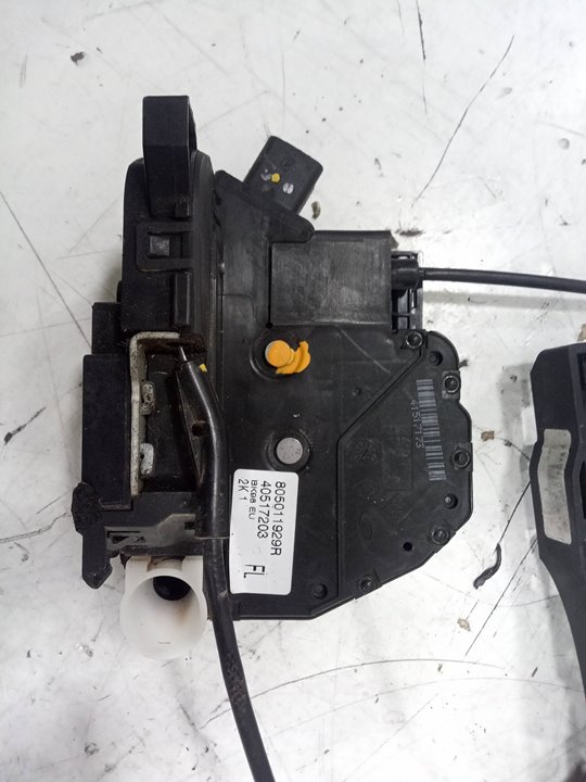 Cerradura puerta delantera izquierda renault clio iv 1.2 16v