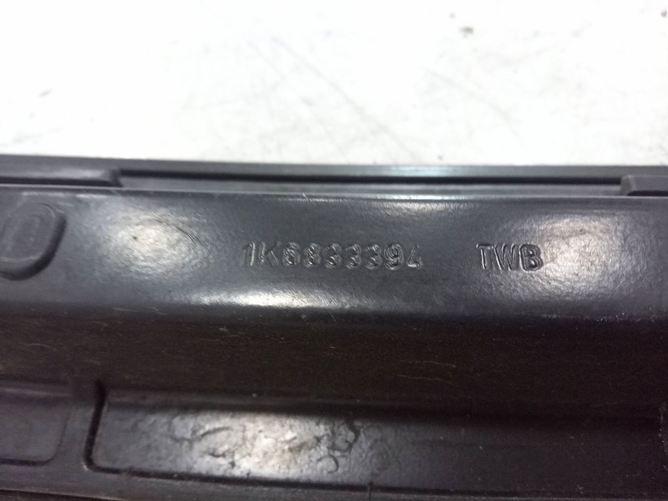 Puerta trasera derecha volkswagen golf v berlina (1k1