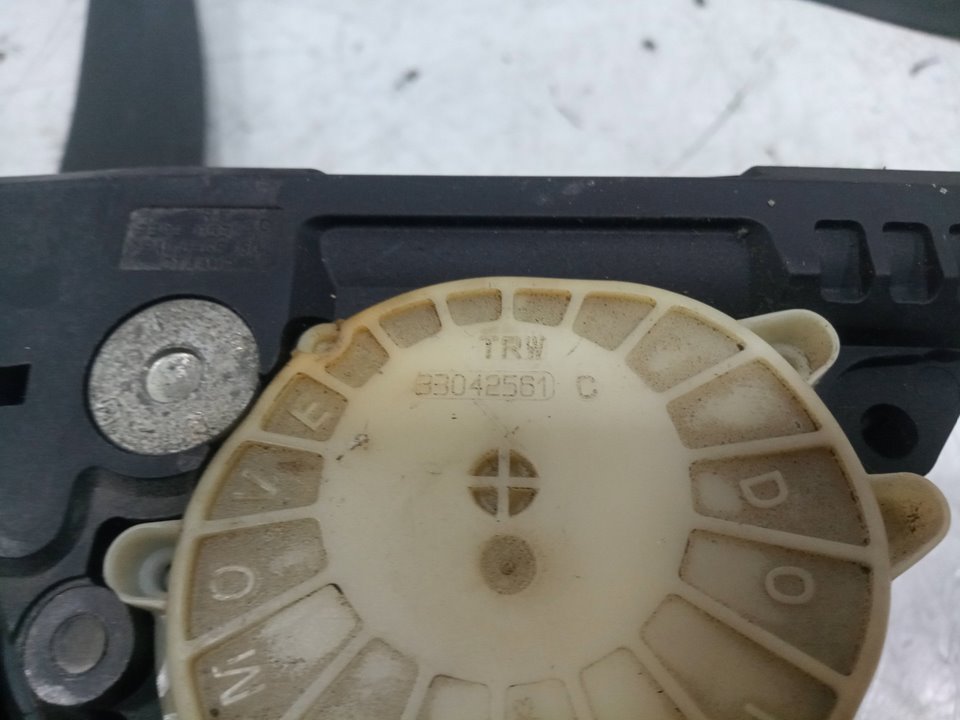 Cinturon seguridad trasero derecho renault clio iii 