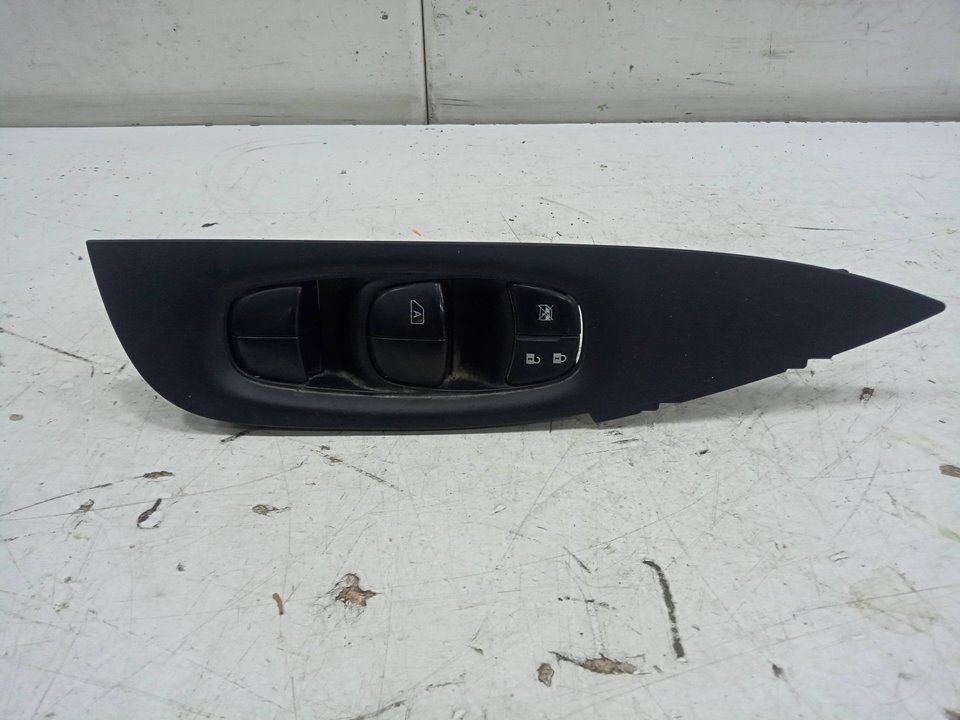 Mando elevalunas delantero izquierdo nissan qashqai ii todo terreno cerrada 1.5 dci
