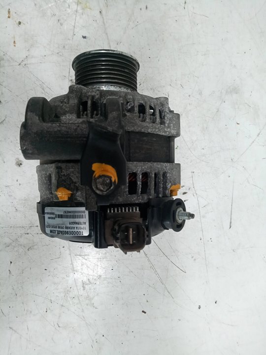 Alternador toyota avensis ranchera familiar 2.0 d4d (adt270_)