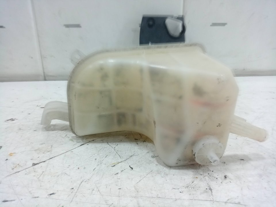 Deposito expansion lexus ct 200h (zwa10_)