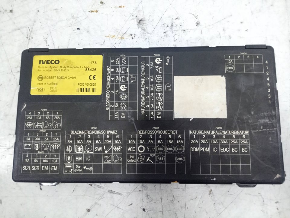 Caja reles / fusibles iveco stralis (adat)       