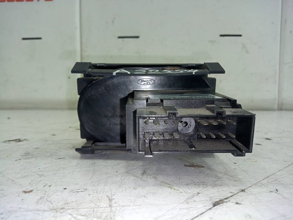 Mando luces ford focus ii 1.6 tdci