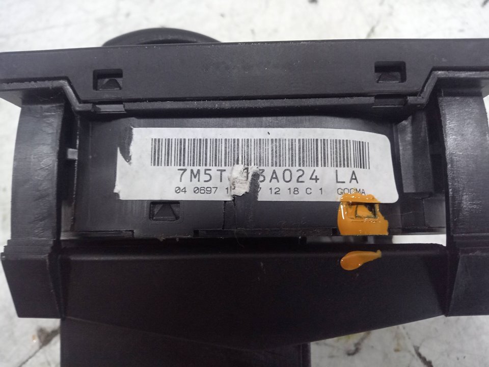 Mando luces ford focus ii 1.6 tdci