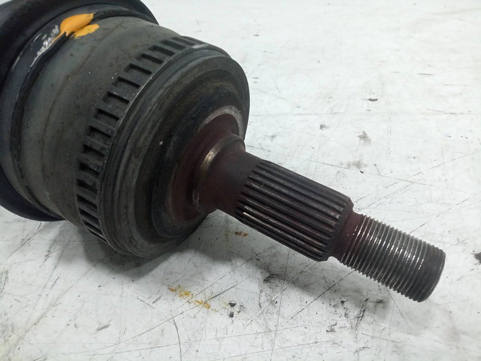 Transmision delantera izquierda 