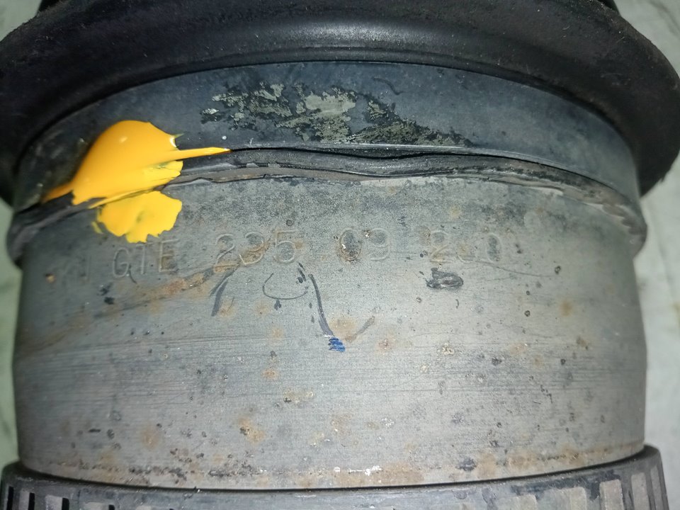 Transmision delantera izquierda 