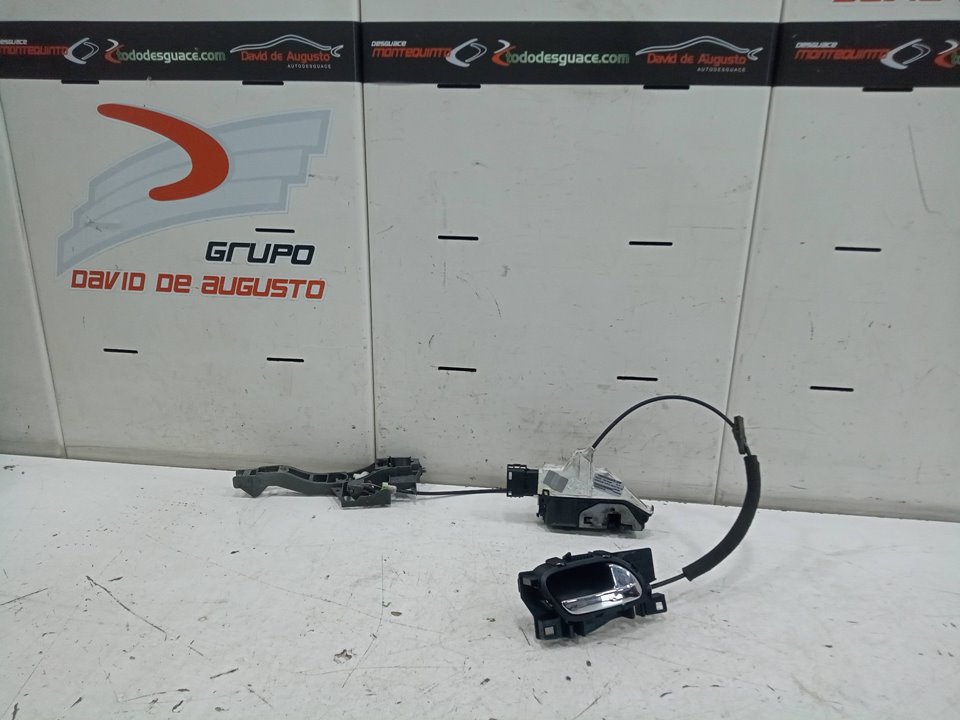 Cerradura puerta delantera derecha peugeot 5008 1.6 hdi