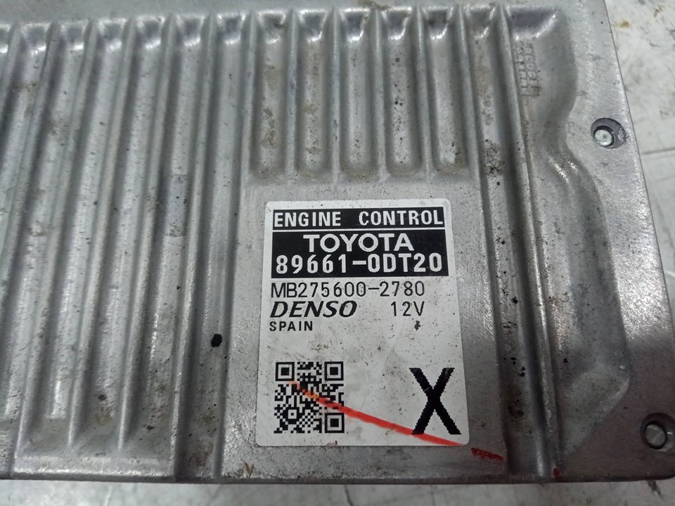 Centralita motor uce toyota yaris 1.5 hybrid (nhp130_)