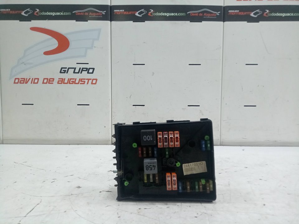 Caja reles / fusibles volkswagen golf v 1.6 multifuel