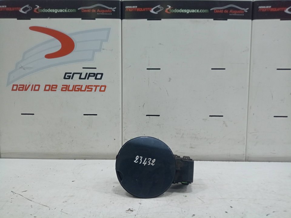 Tapa exterior combustible renault megane iii fastback 1.5 dci (bz09 bz0d)