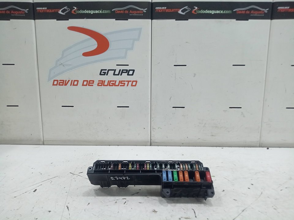 Caja reles / fusibles bmw 6 630 i