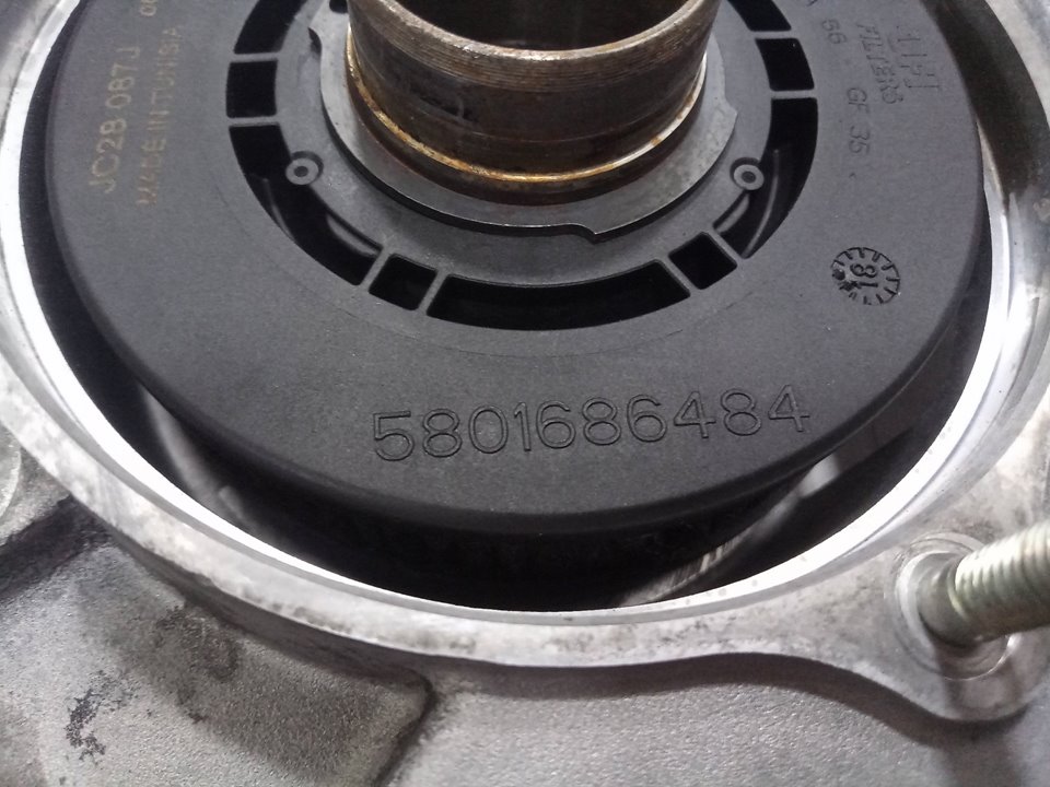 Tapa distribucion fuso canter 3s13      01.13 