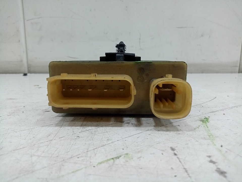 Rele precalentamiento peugeot 5008 1.6 hdi