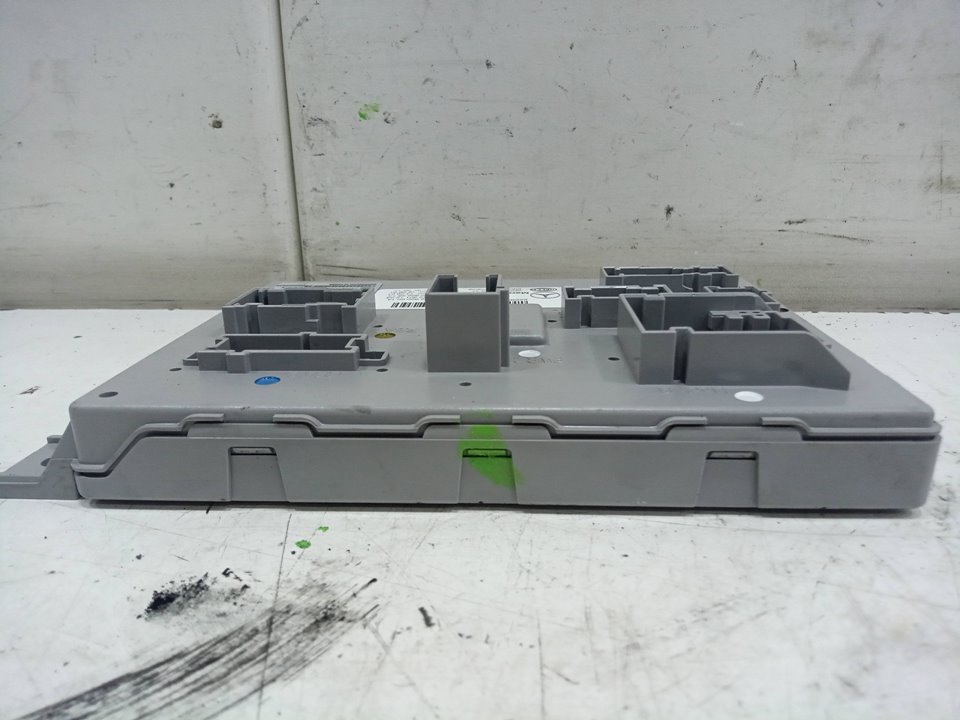Caja fusible sam mercedes-benz clase c c 200 d (205.007)