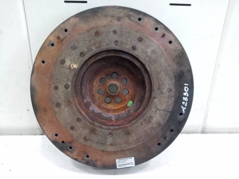 Volante motor nissan atleon zd30      ...
