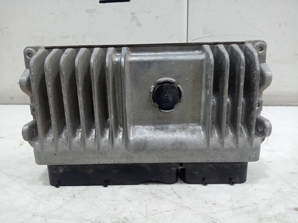 Unidad de control ecu inyeccion toyota corolla (210)       ..