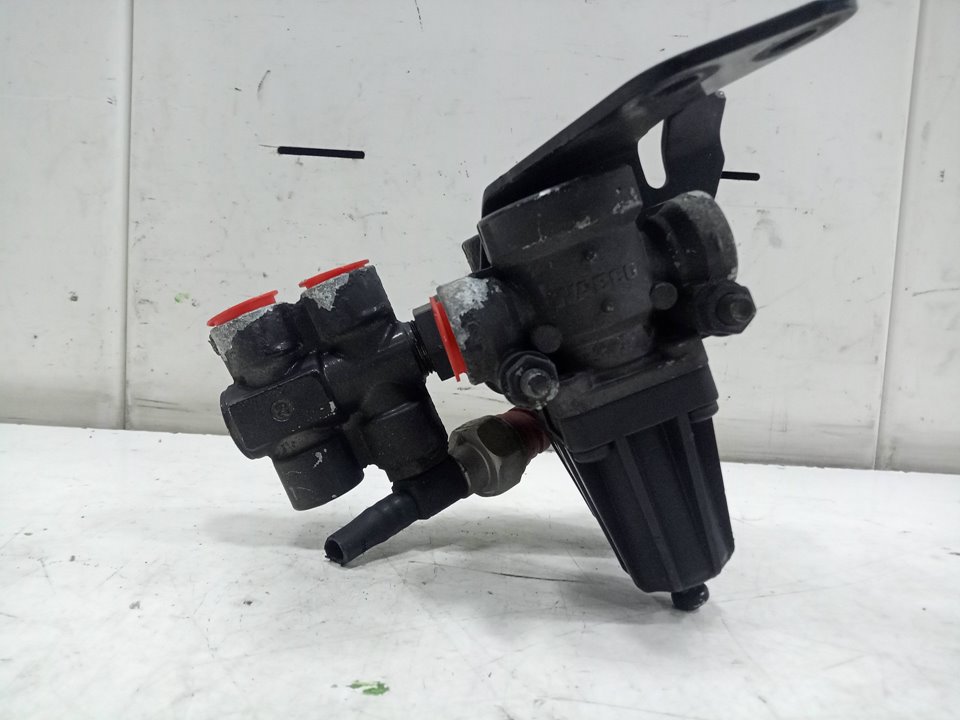 Valvula limitadora de presion man tgx 18.xxx fg    4x2   bl