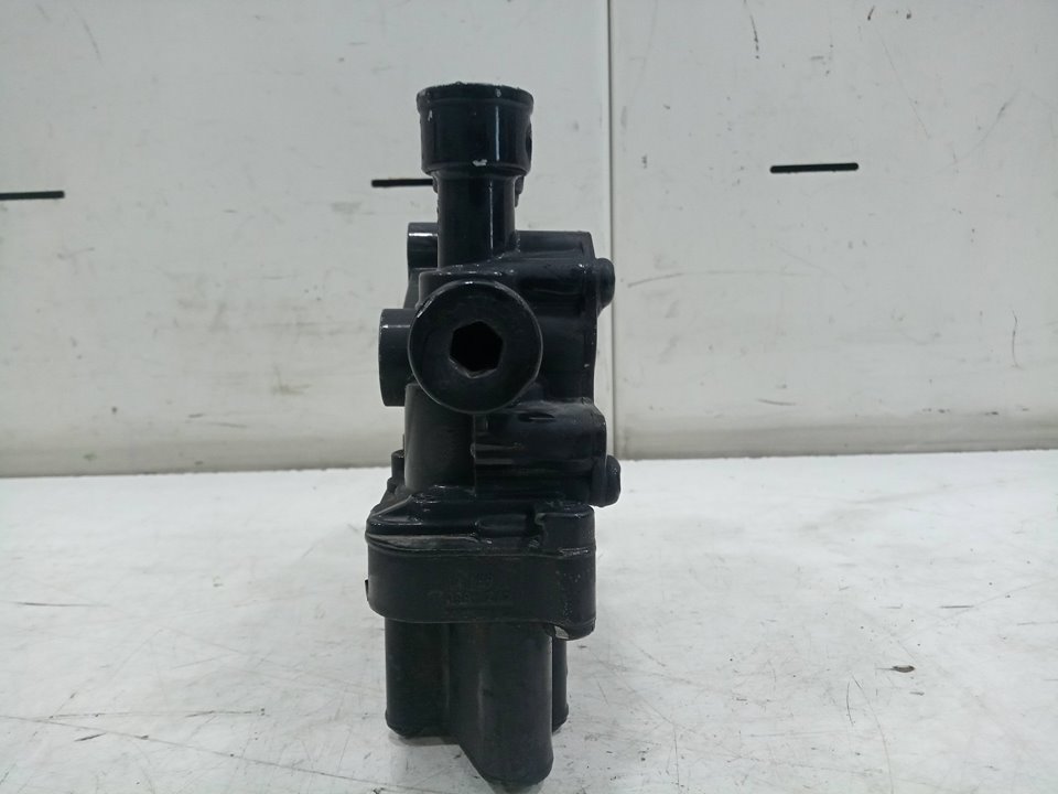Valvula de aire de freno man tgx 18.xxx fg    4x2   bl