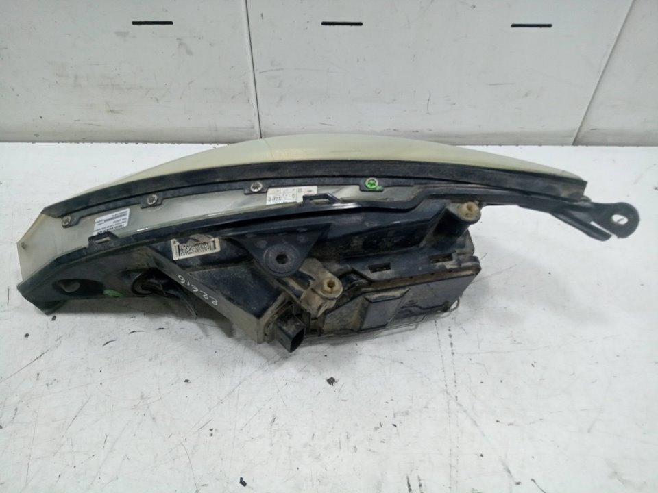 Faro derecho ford focus turnier 1.8 turbo di  tddi