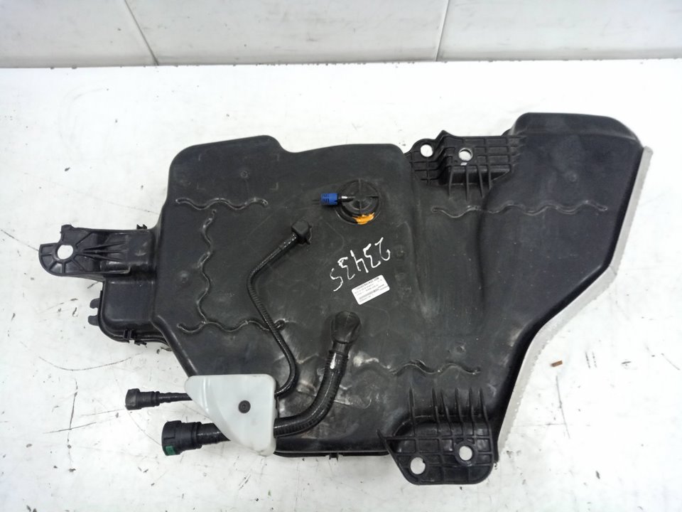 Deposito y bomba adblue audi q3   (8ug) attraction      01.15