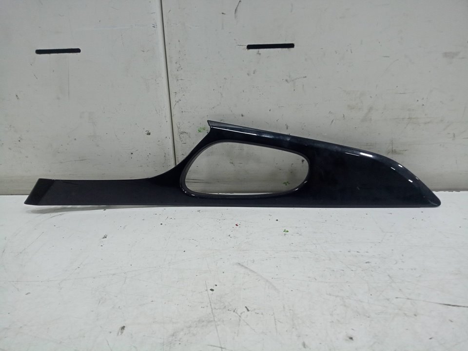 Embellecedor interior puerta nissan qashqai ii todo terreno cerrada 1.5 dci