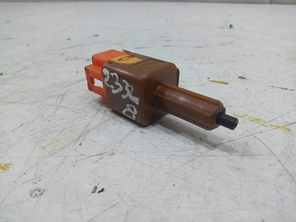 Sensor de freno nissan qashqai ii todo terreno cerrada 1.5 dci