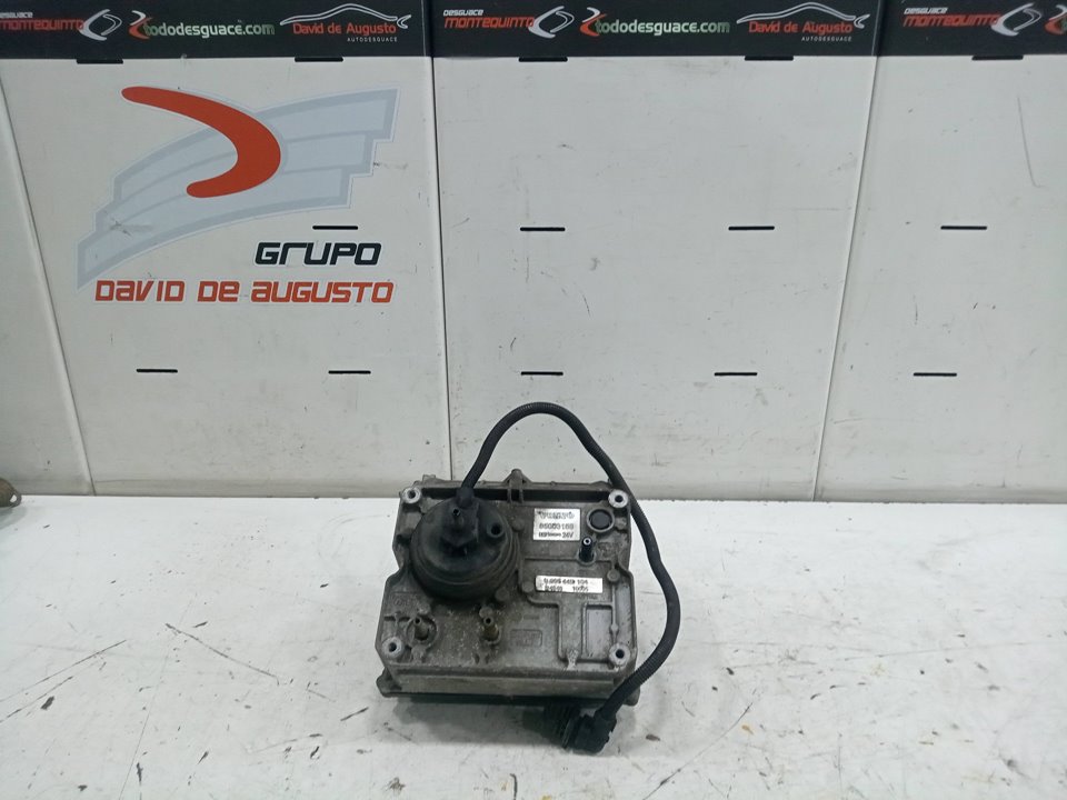 Bomba adblue y centralita adblue volvo  fl 7 fki  intercooler  177 kw  4x2 corto      01.86 - ... no identificado