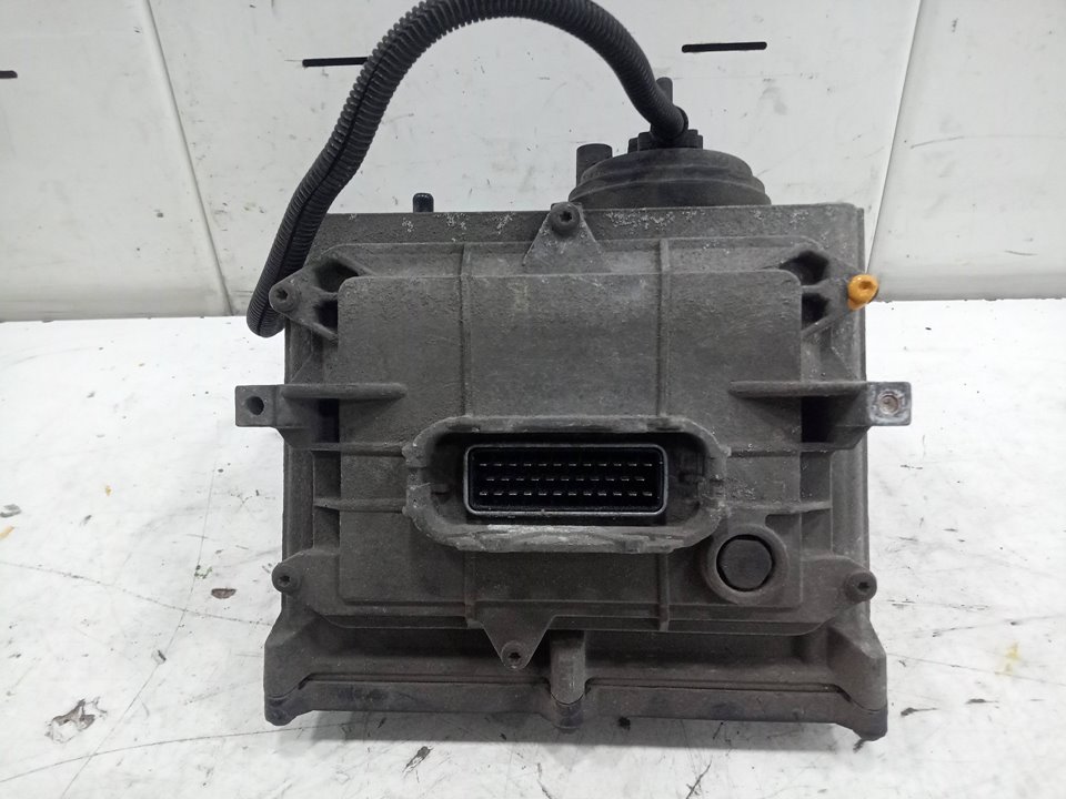 Bomba adblue y centralita adblue volvo  fl 7 fki  intercooler  177 kw  4x2 corto      01.86 - ... no identificado