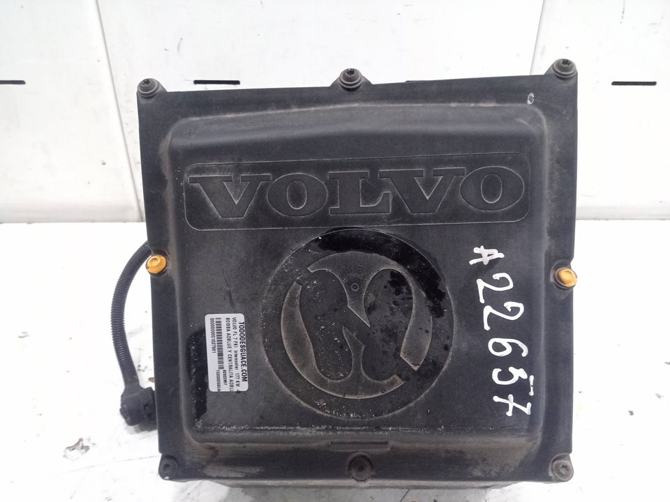 Bomba adblue y centralita adblue volvo  fl 7 fki  intercooler  177 kw  4x2 corto      01.86 - ... no identificado