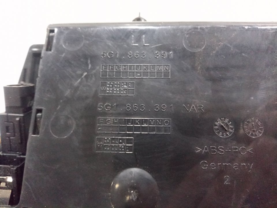 Cajon portaobjetos volkswagen golf vii 1.5 tsi