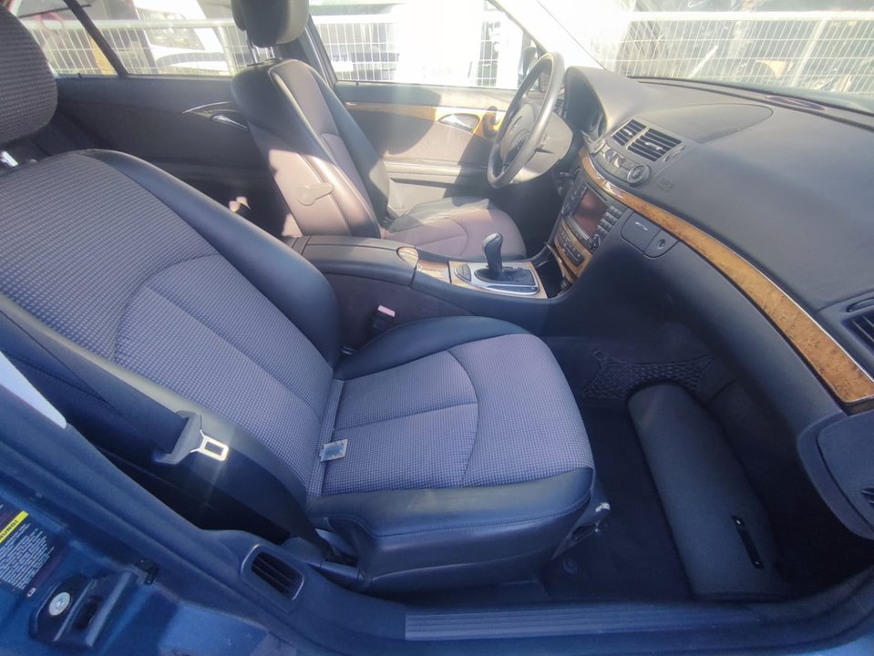 Apoyabrazos central mercedes-benz clase e e 320 cdi (211.022)