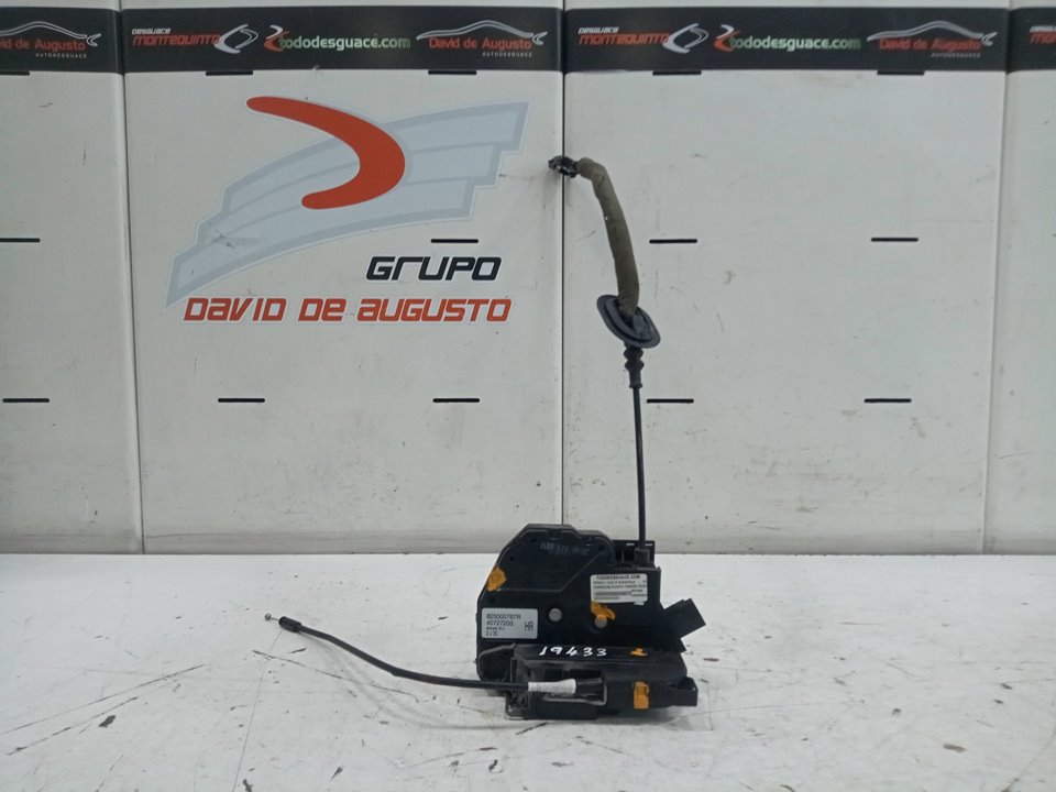 Cerradura puerta trasera derecha renault clio iv 1.2 16v