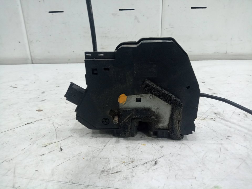 Cerradura puerta trasera derecha renault clio iv 1.2 16v