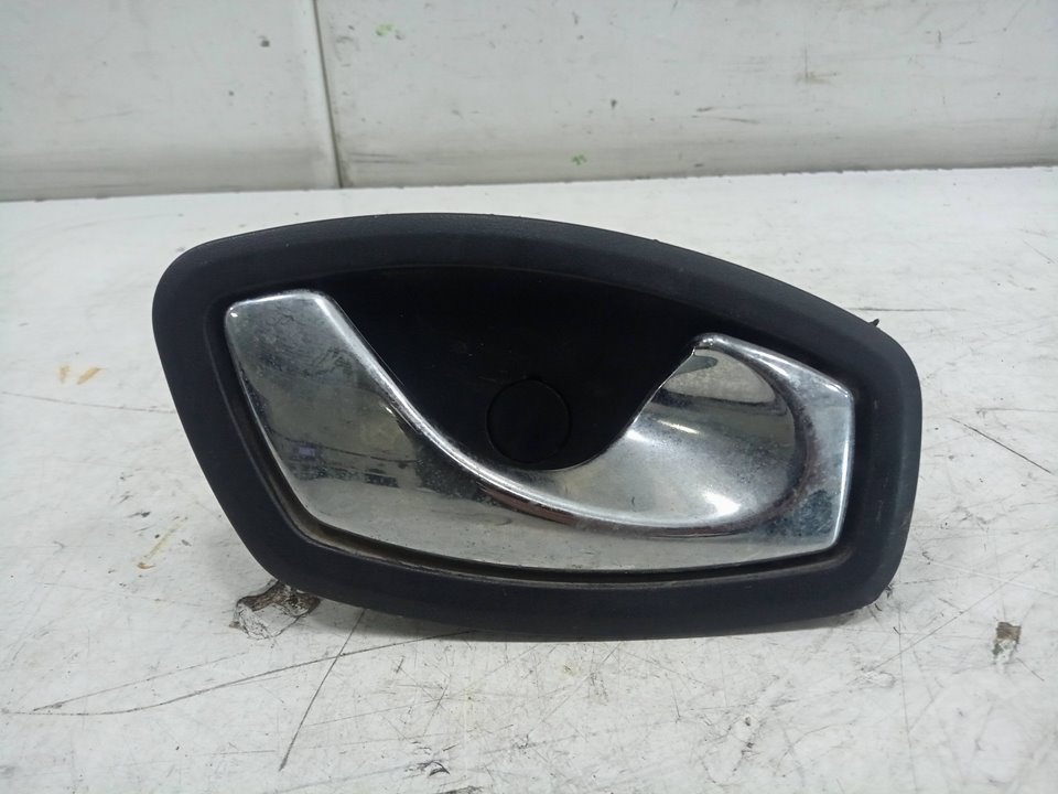 Maneta interior trasera derecha renault clio iv 1.2 16v