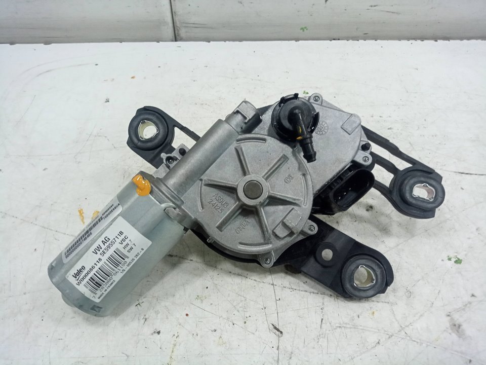 Motor limpia trasero audi q3   (8ug) attraction      01.15