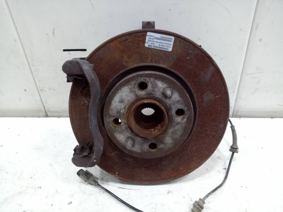 Mangueta delantera izquierda 1.4 hdi