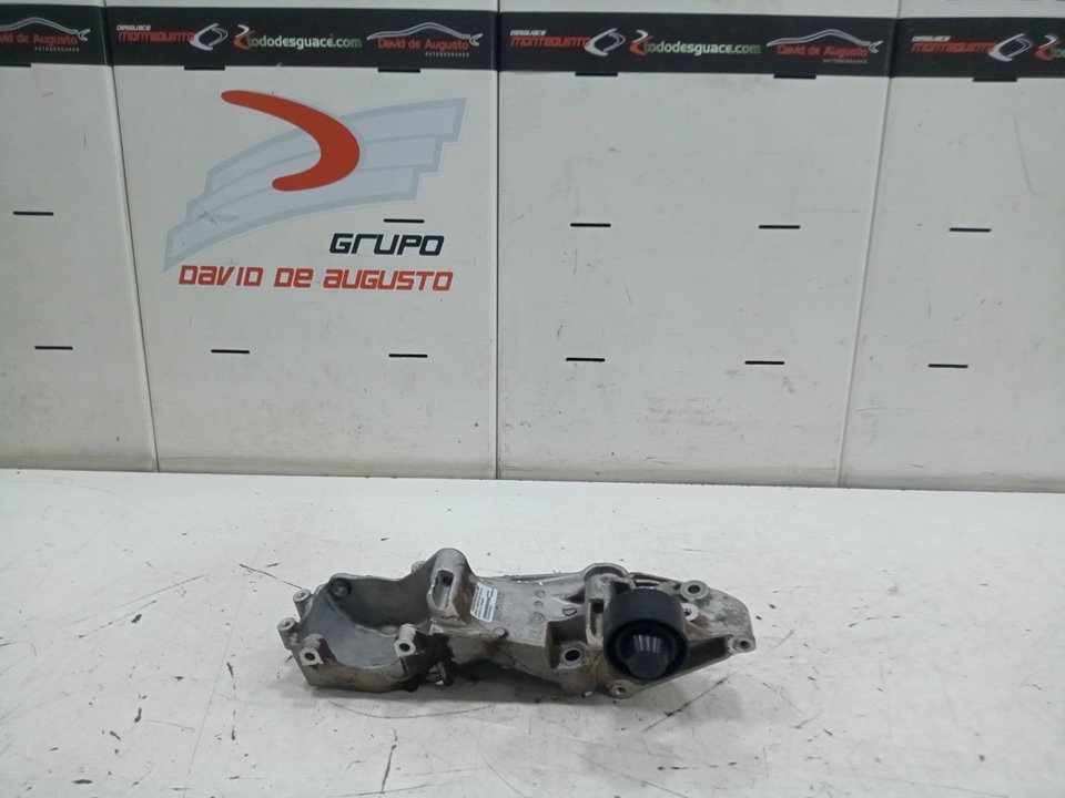 Soporte alternador master bus l3h2 38t      02.