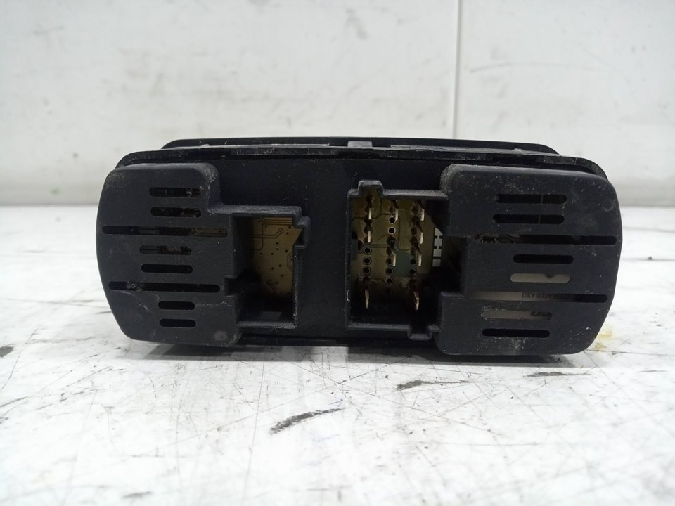 Interruptor mercedes axor 2ejes 18 ton 20