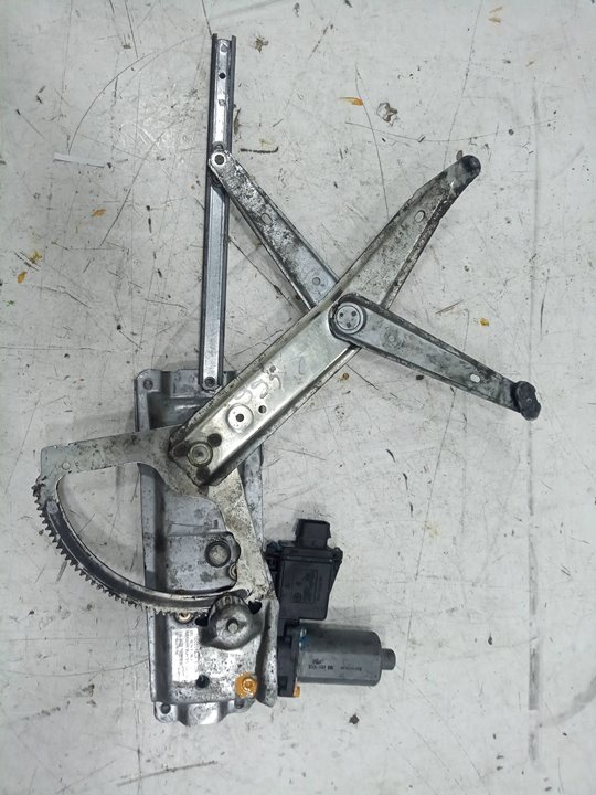 Elevalunas delantero izquierdo opel vectra b 2.0 dti 16v (f19)